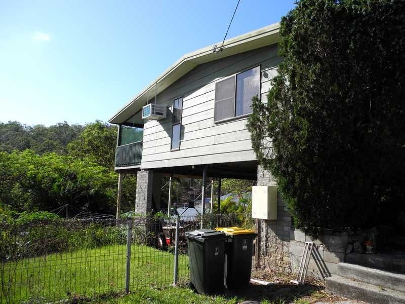 19 Sayre Crescent, Boyne Island QLD 4680