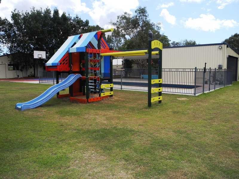 18 Barklya Court, Benaraby QLD 4680