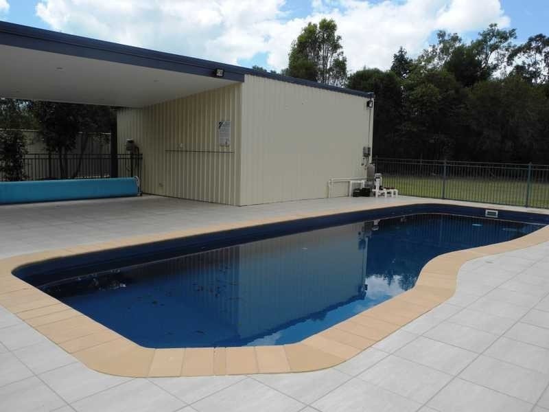18 Barklya Court, Benaraby QLD 4680