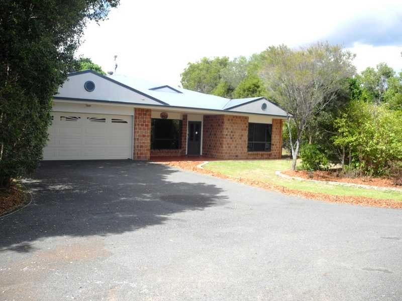 18 Barklya Court, Benaraby QLD 4680