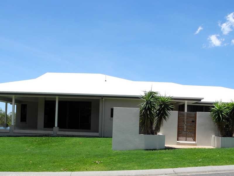 71 The Oaks Road, Tannum Sands QLD 4680