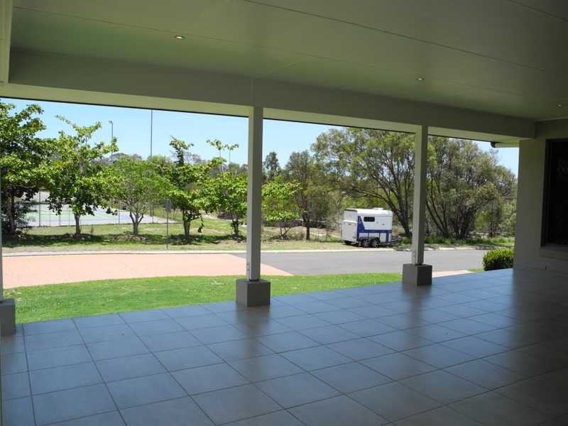 71 The Oaks Road, Tannum Sands QLD 4680
