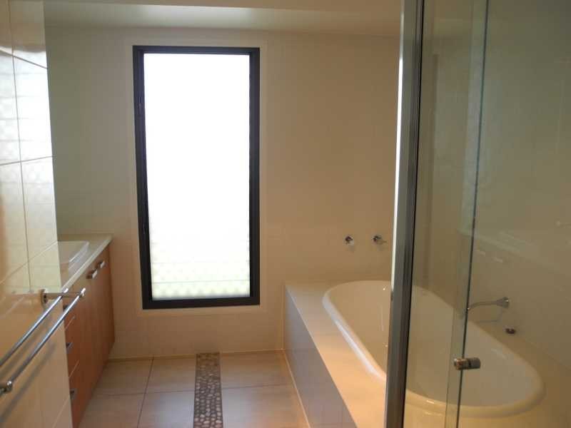 71 The Oaks Road, Tannum Sands QLD 4680