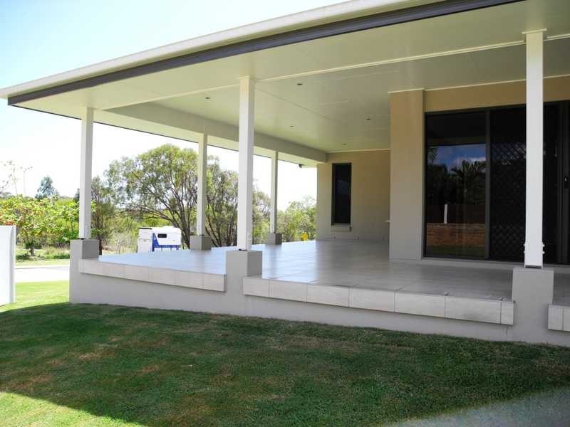 71 The Oaks Road, Tannum Sands QLD 4680