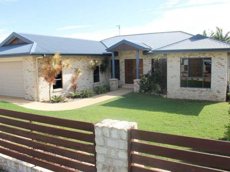 8 Riverside Drive, Tannum Sands QLD 4680