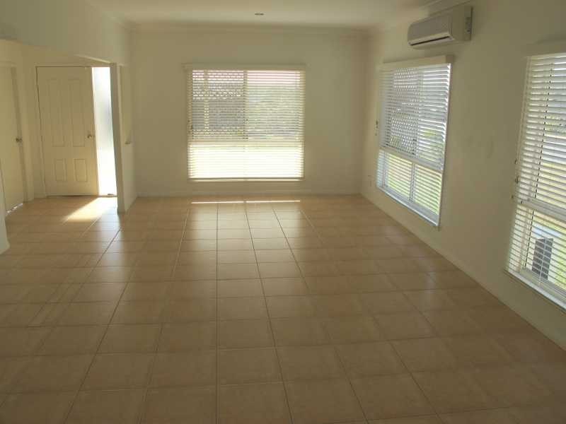 1 Viewpoint Way, New Auckland QLD 4680