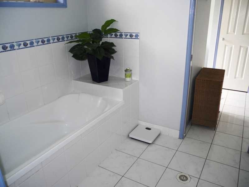 9 Walden Court, Rodds Bay QLD 4678