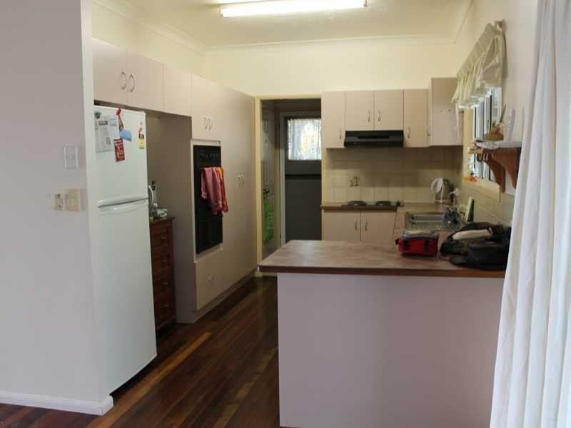 12 Cambridge Close, Tannum Sands QLD 4680