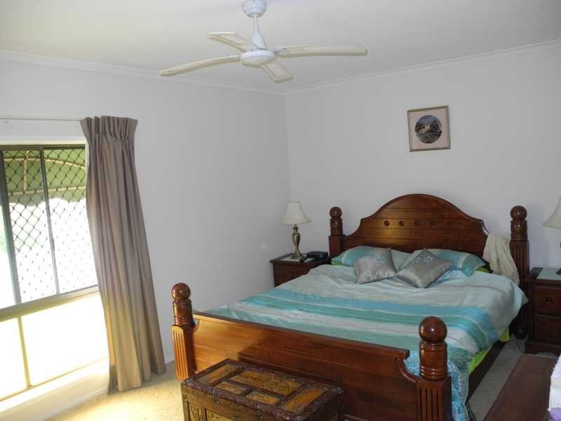 1 Swains Court, Boyne Island QLD 4680