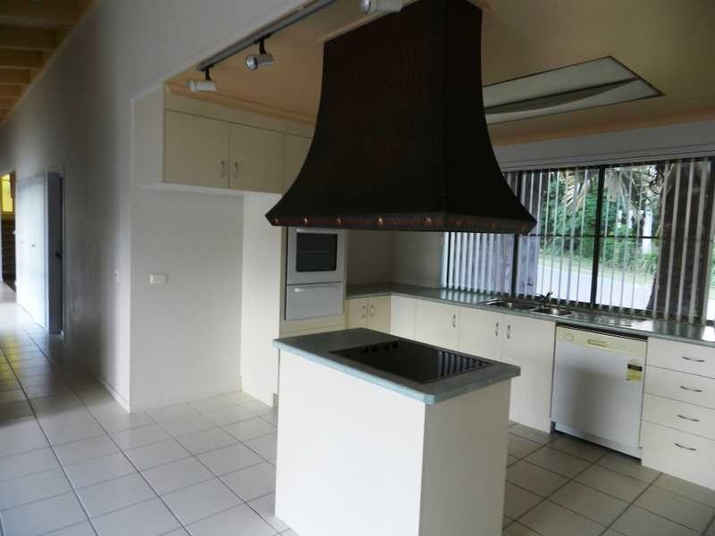 1 Richard Street, Boyne Island QLD 4680