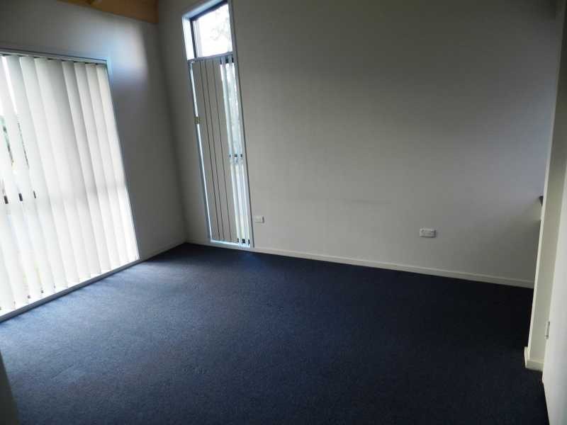 1 Richard Street, Boyne Island QLD 4680