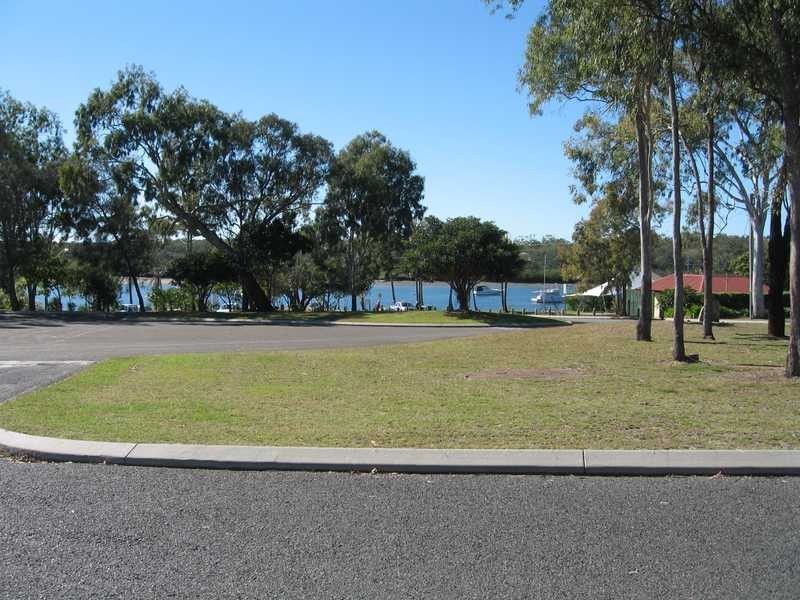 33 Wyndham Ave, Boyne Island QLD 4680