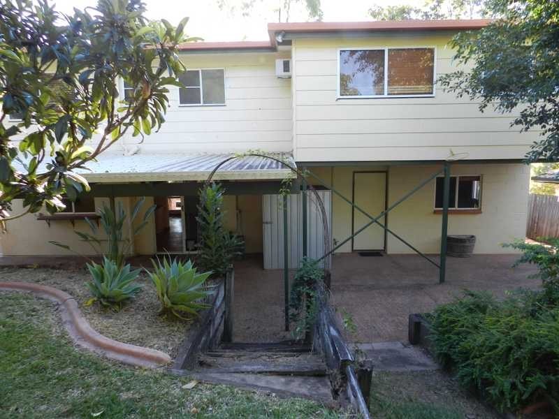 9 Brin Street, Boyne Island QLD 4680