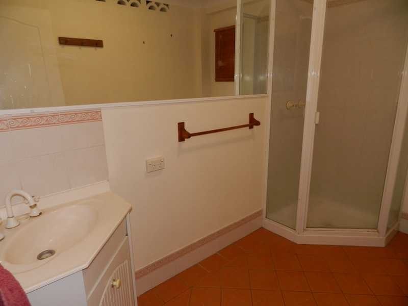 9 Brin Street, Boyne Island QLD 4680