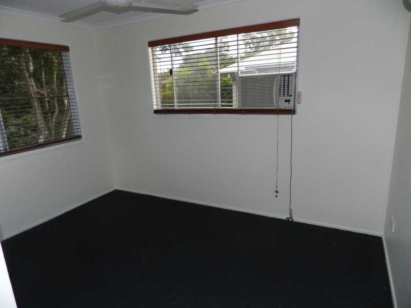 9 Brin Street, Boyne Island QLD 4680