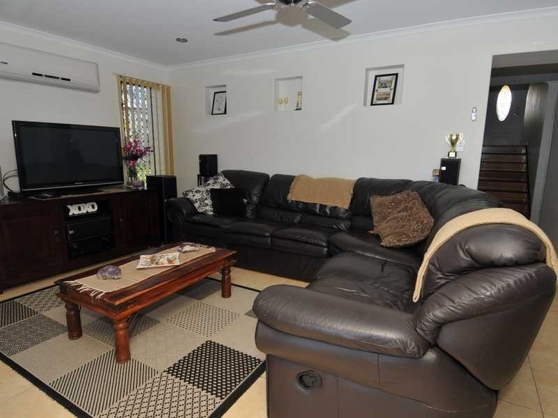 15 Michael Court, Boyne Island QLD 4680