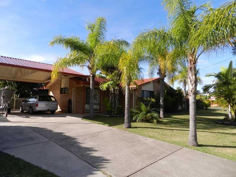 2 Andrew Court, Boyne Island QLD 4680