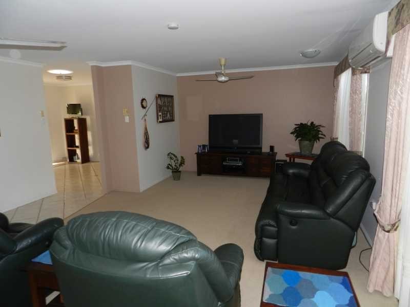 2 Andrew Court, Boyne Island QLD 4680