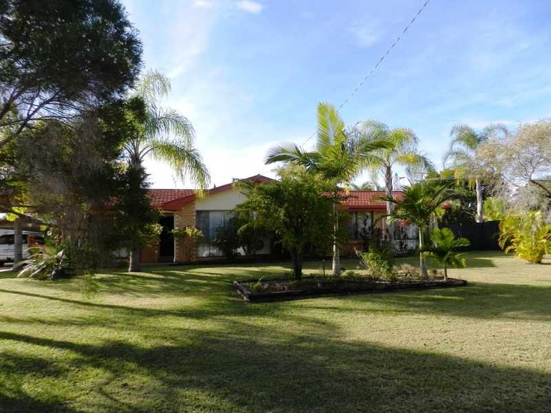 2 Andrew Court, Boyne Island QLD 4680
