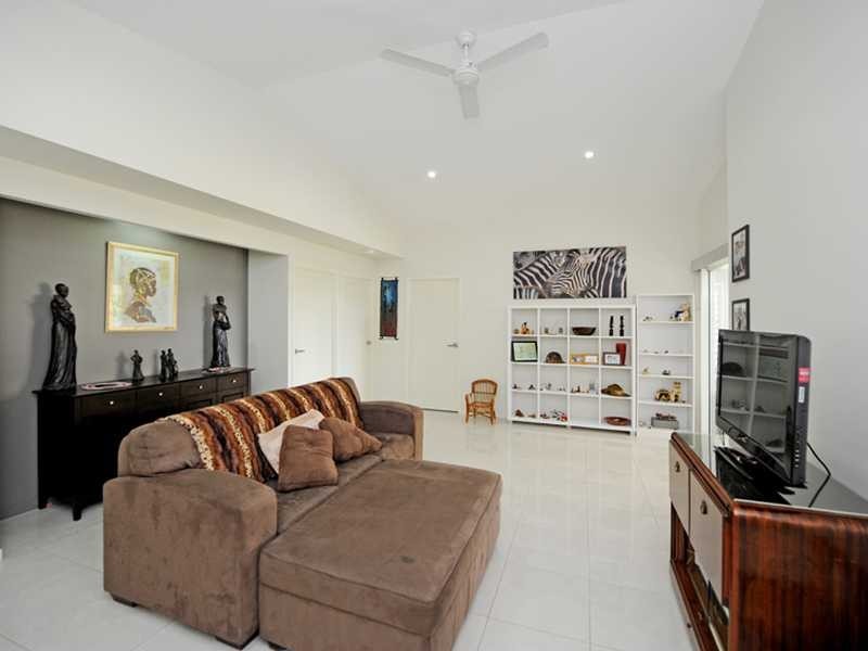 31 McLeod Street, Boyne Island QLD 4680