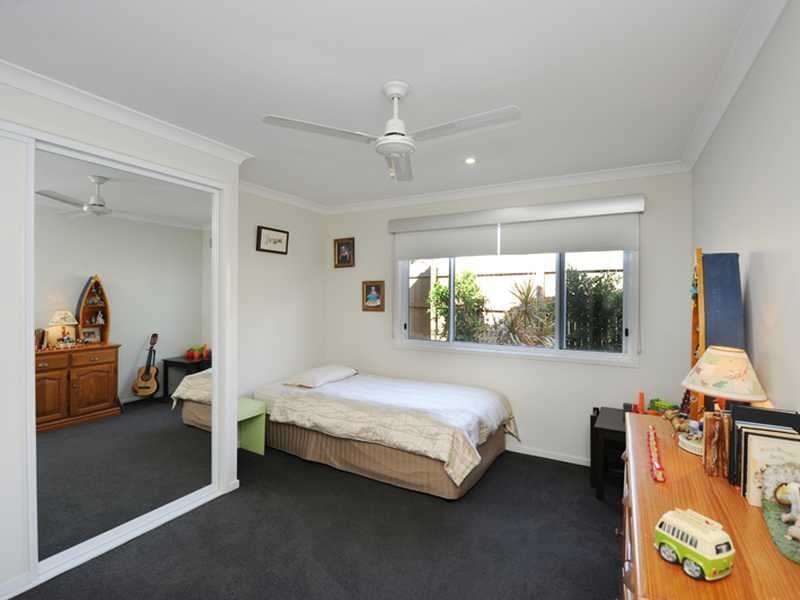 31 McLeod Street, Boyne Island QLD 4680