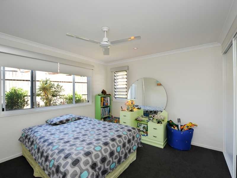 31 McLeod Street, Boyne Island QLD 4680