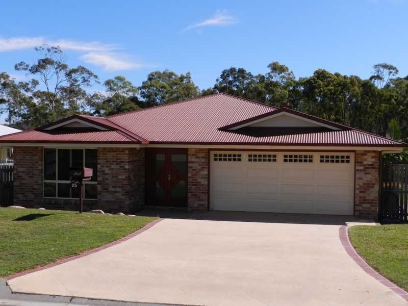 25 Longreach Court, Tannum Sands QLD 4680