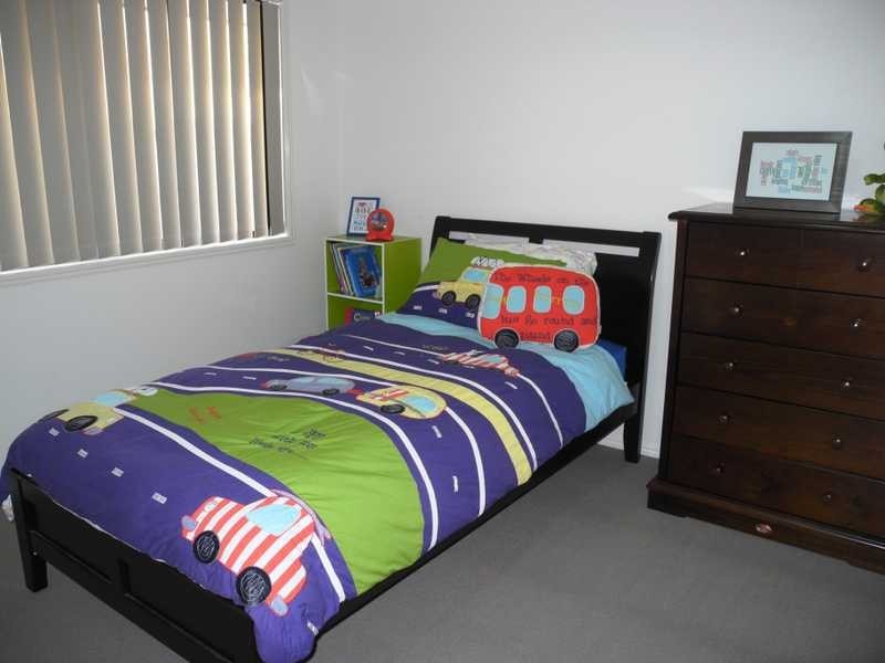 15 Jeana Close, Boyne Island QLD 4680