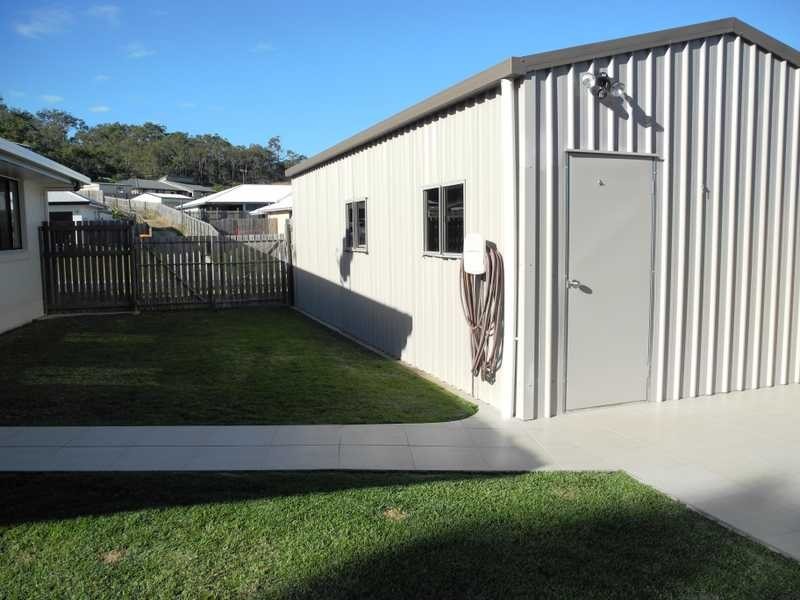 15 Jeana Close, Boyne Island QLD 4680