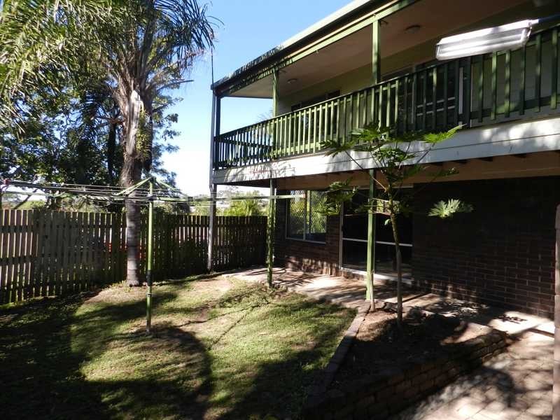 15 Jeana Close, Boyne Island QLD 4680