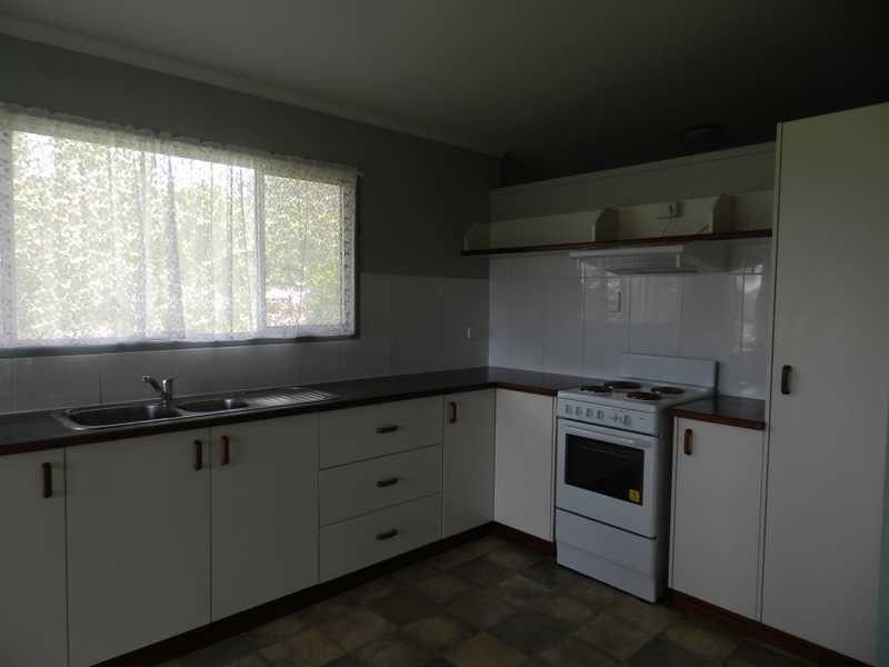 15 Tasman Court, Boyne Island QLD 4680