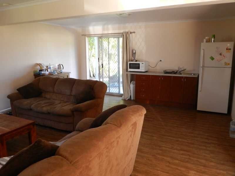 9 Sayre Crescent, Boyne Island QLD 4680