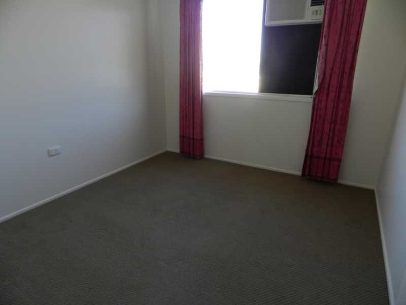 9 Sayre Crescent, Boyne Island QLD 4680