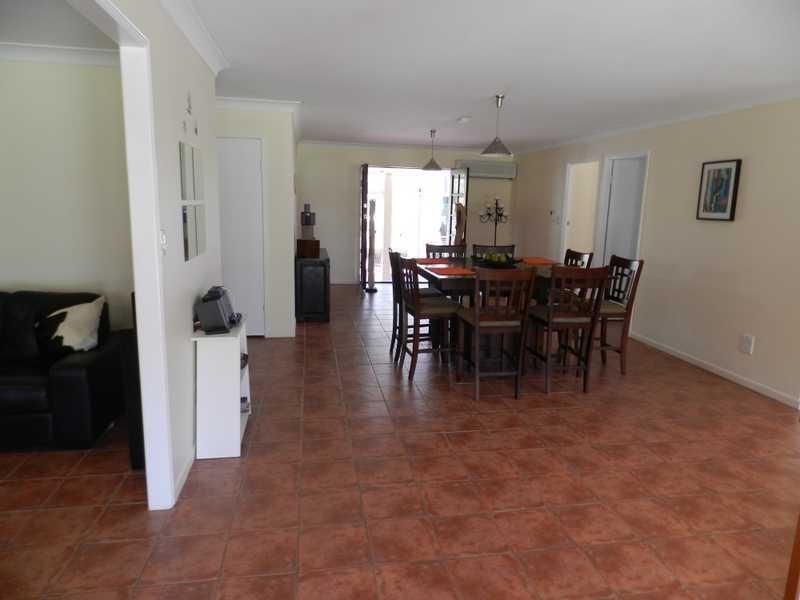 10 Yacht Road, Tannum Sands QLD 4680