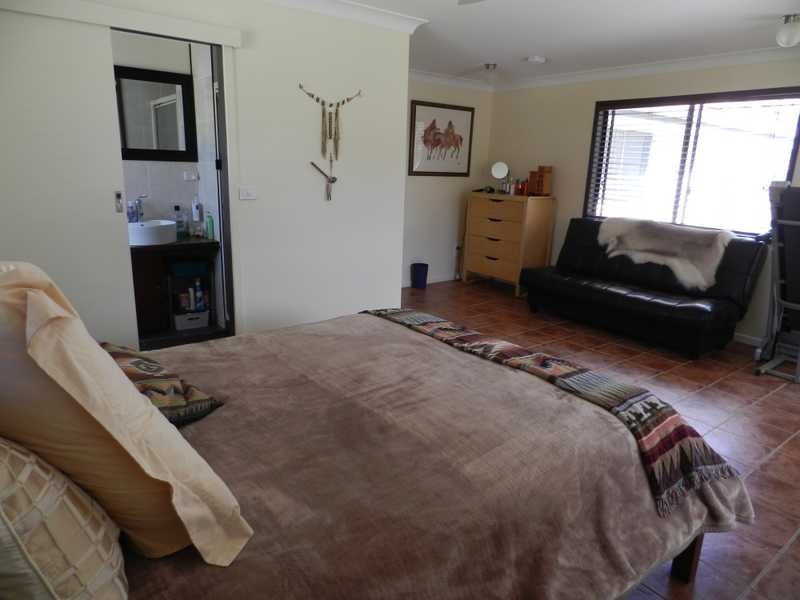 10 Yacht Road, Tannum Sands QLD 4680