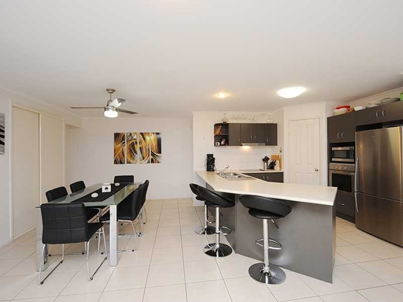 12 STELLA STREET, Boyne Island QLD 4680