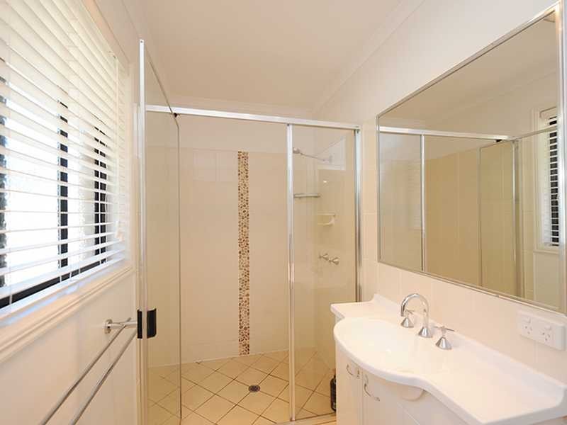 12 STELLA STREET, Boyne Island QLD 4680