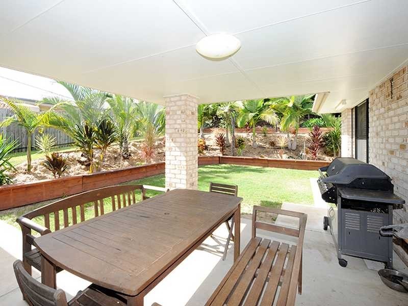 12 STELLA STREET, Boyne Island QLD 4680