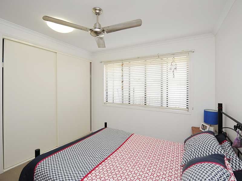 12 STELLA STREET, Boyne Island QLD 4680