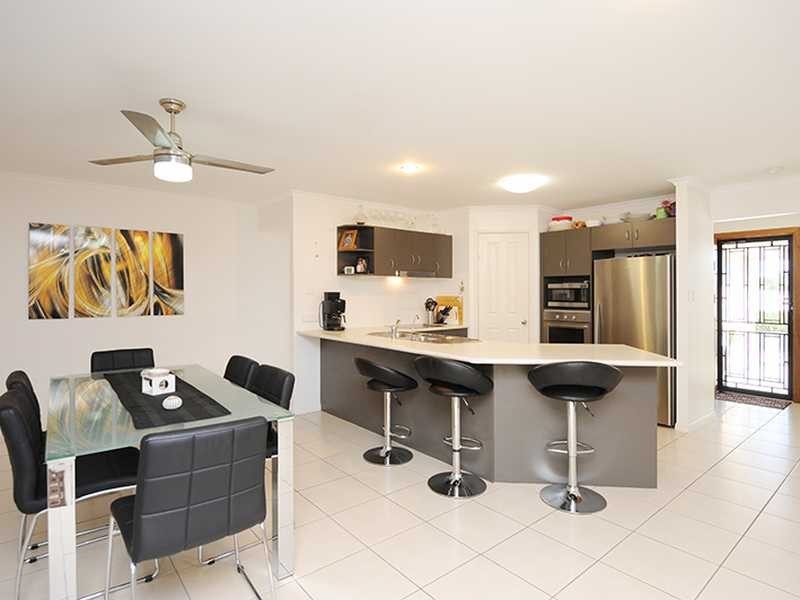 12 STELLA STREET, Boyne Island QLD 4680