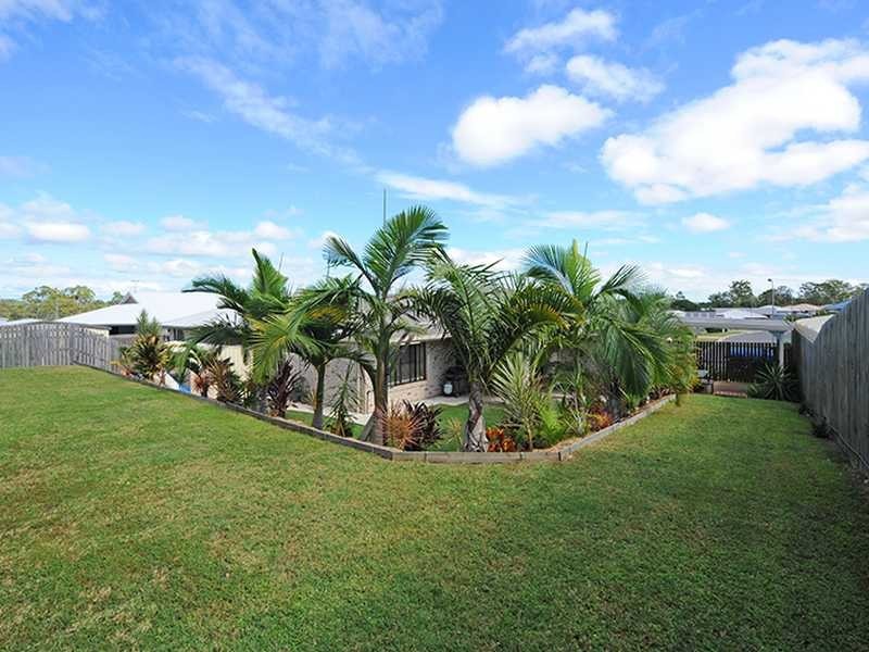 12 STELLA STREET, Boyne Island QLD 4680