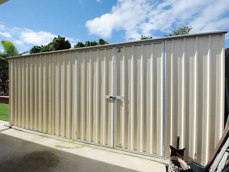 12 STELLA STREET, Boyne Island QLD 4680