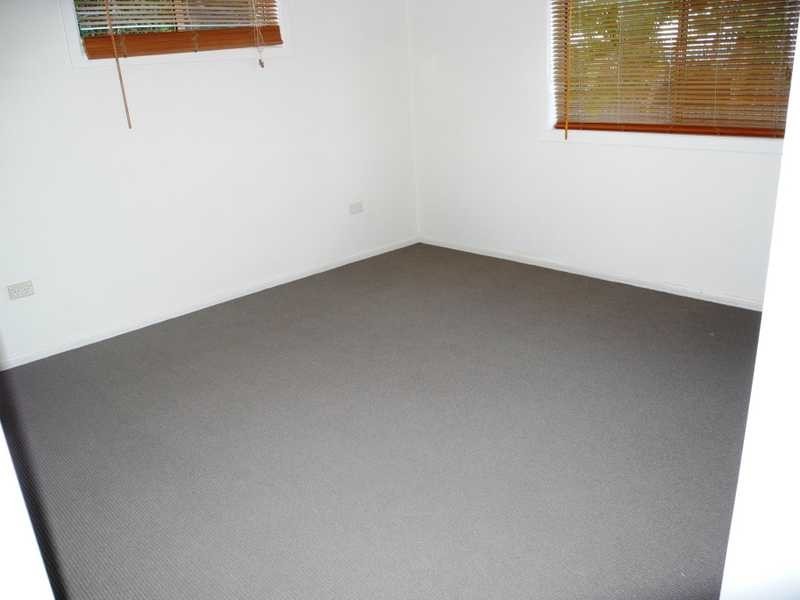 9 Polmaise Street, Boyne Island QLD 4680