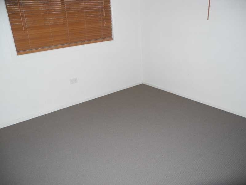 9 Polmaise Street, Boyne Island QLD 4680