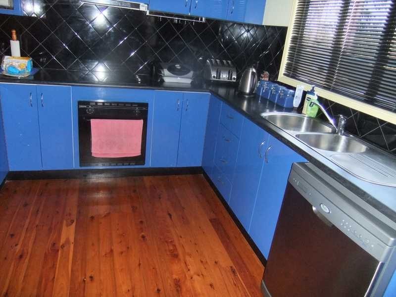 35 Crest Avenue, Boyne Island QLD 4680