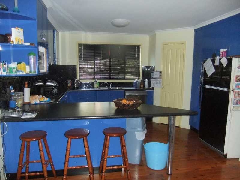 35 Crest Avenue, Boyne Island QLD 4680