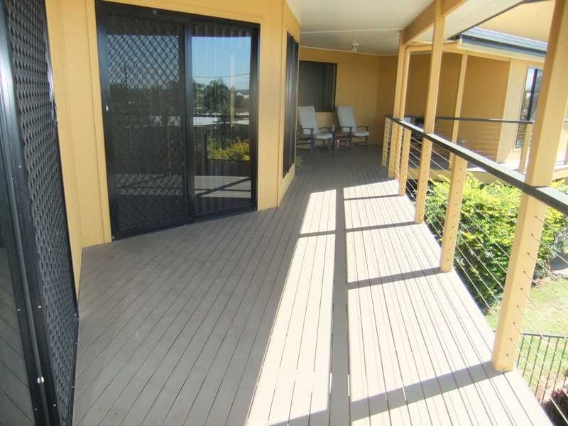 35 Crest Avenue, Boyne Island QLD 4680