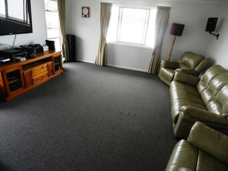 19 Valley Way, Boyne Island QLD 4680