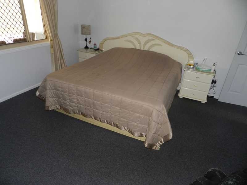 19 Valley Way, Boyne Island QLD 4680