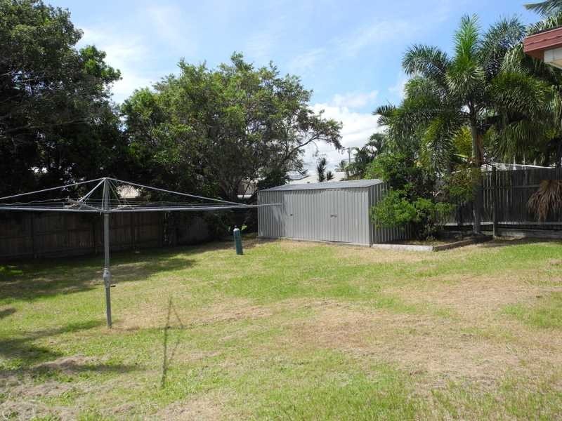 21 Amaroo Street, Boyne Island QLD 4680